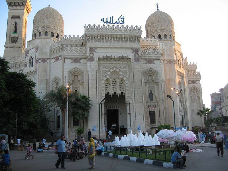800px-abu_el-abbas_el-mursi_mosque_in_alexandria.jpg